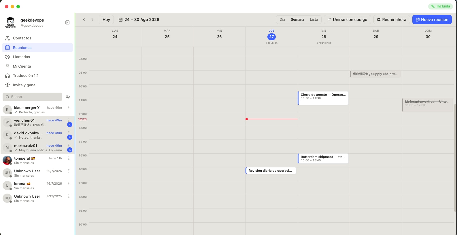 The Liora Flow app calendar: the week with its meetings and the contacts down the side